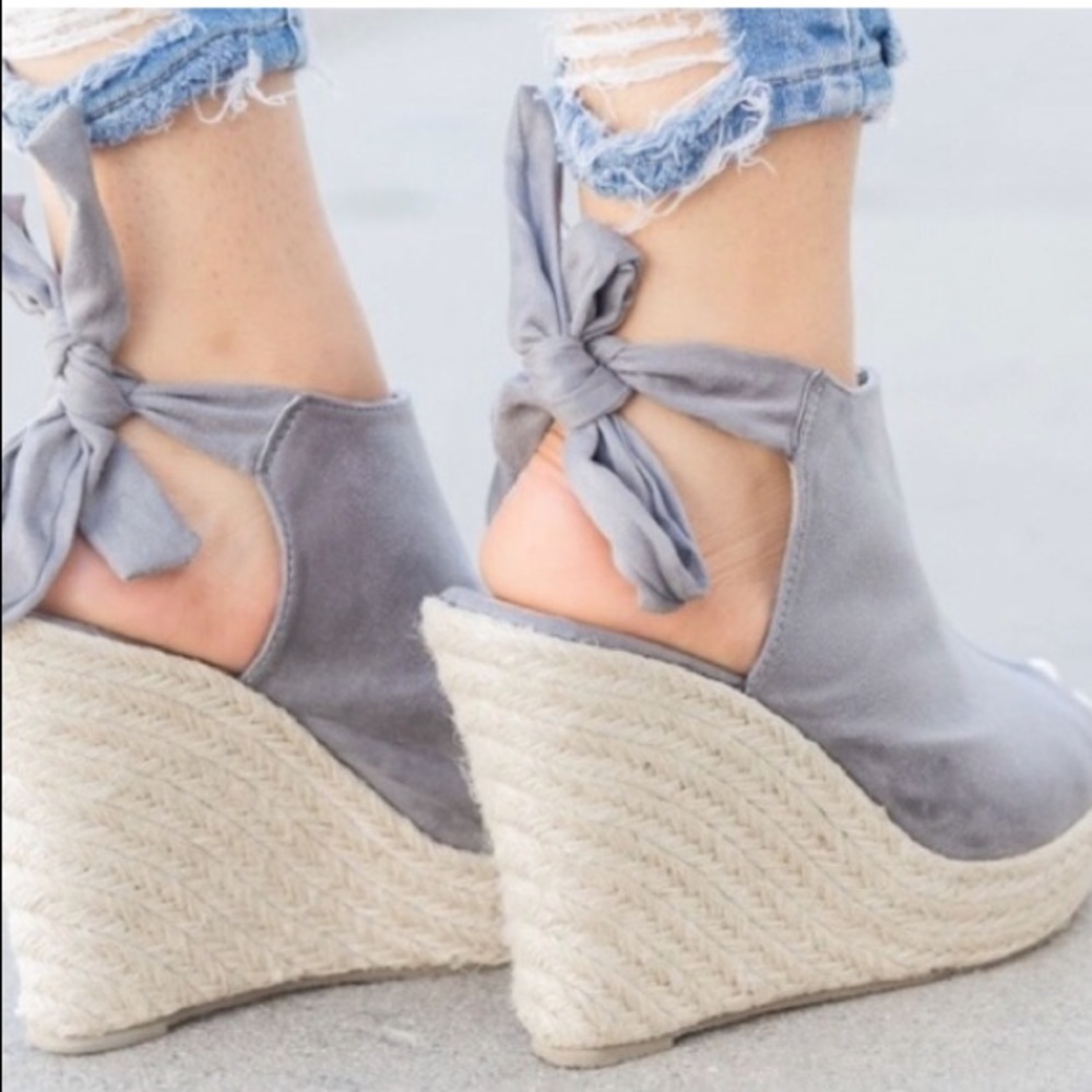 Ankle Bow Espadrille 2 left!! - Picture 3 of 6